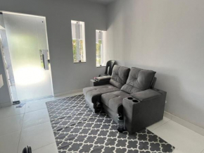 Casa confortável na marambaia